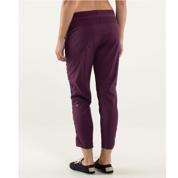 Lululemon Street To Studio Crop Pants in Plum Purple - Picture 4 of 16